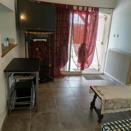 Les Grandes Pouges Holiday home Saint-Avit-Saint-Nazaire